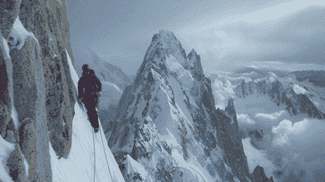 Mountaineering Ethics: Respecting Nature and Fellow Climbers in the Vertical World